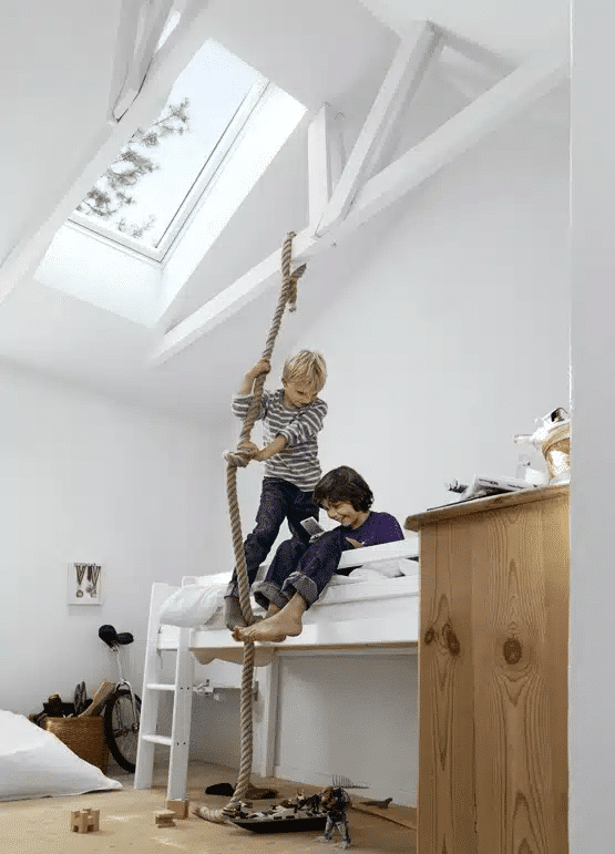 dakkapel slaapkamer met kinderen